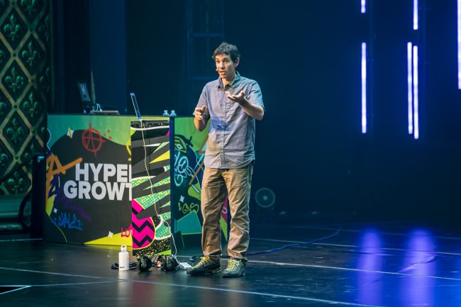 HYPERGROWTH2019_0903_100017-9716_ALIVECOVERAGE